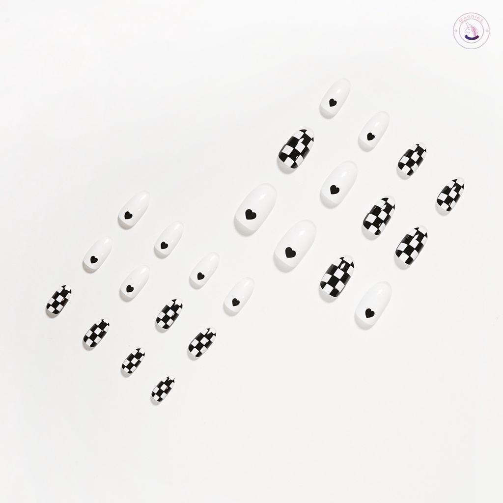 Set 24 Móng Tay Giả Sọc Caro Trắng Đen Thời Trang