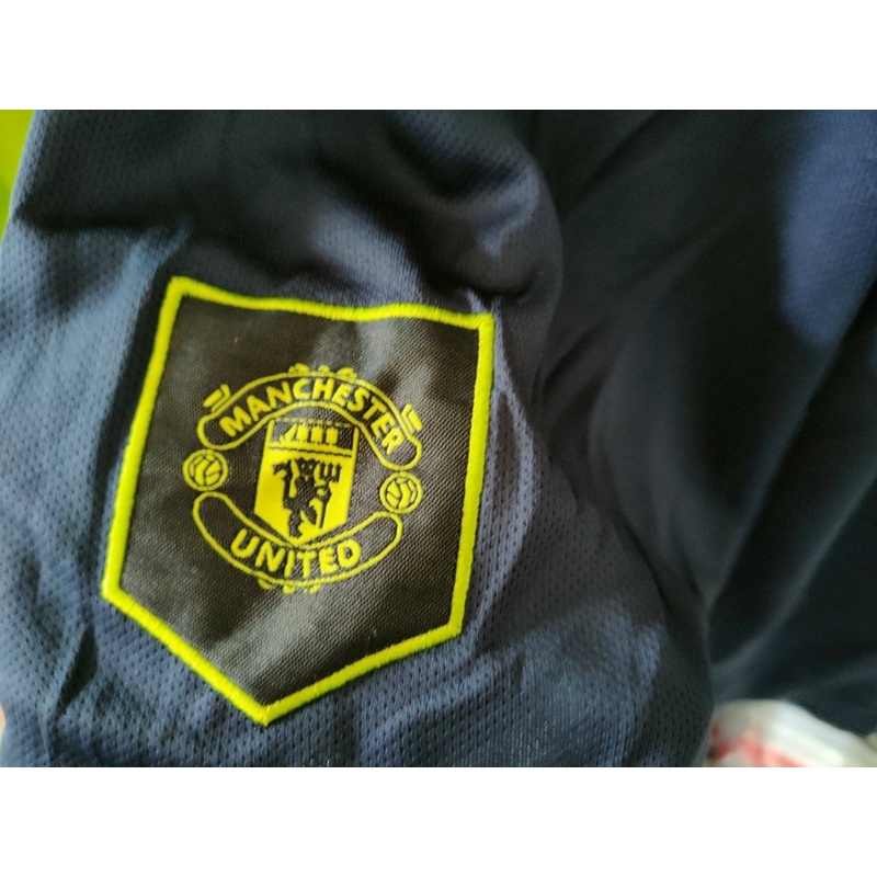 Quần áo bóng đá MU thái màu Xanh chuối bản fan - logo thêu