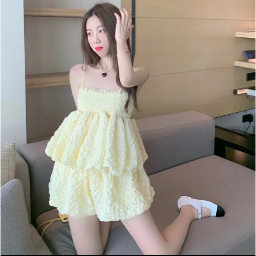 Summer 2021 new women's suit ruffled sling top + salt pleated wide-leg shorts two-piece ins | BigBuy360 - bigbuy360.vn