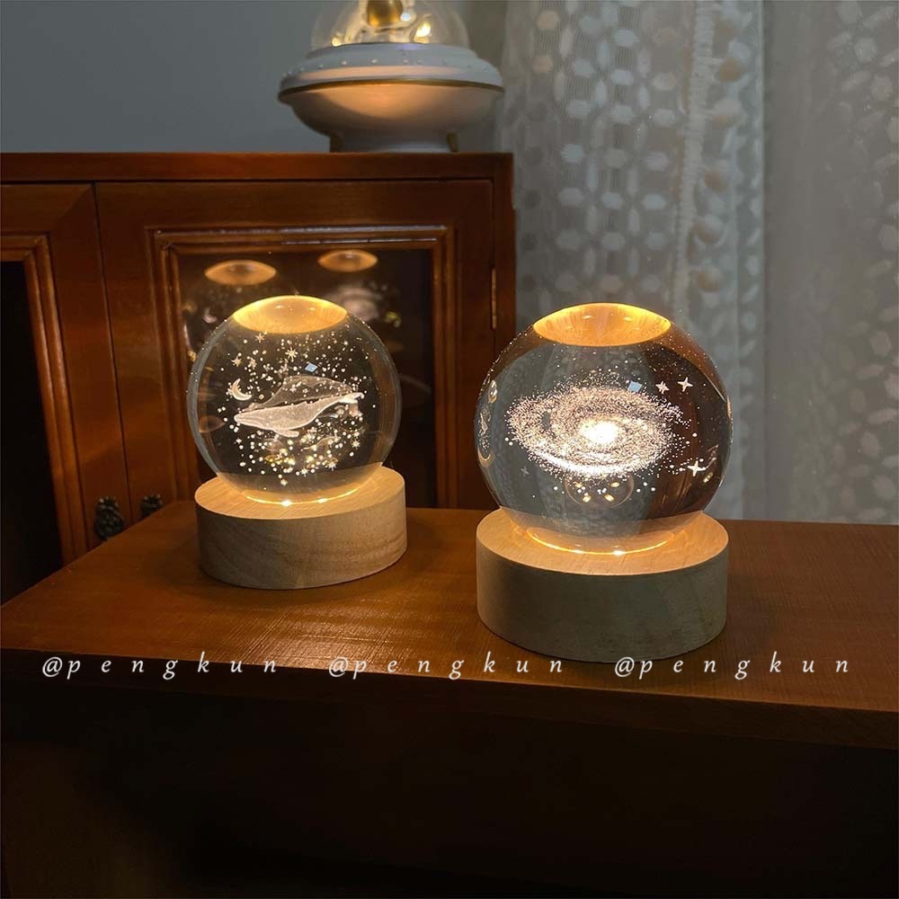 Quả Cầu Pha Lê Hình Thiên Hà/Sư Tử/Hoa Hồng/Cá Voi 3D Phát Sáng Chạy Năng Lượng Mặt Trời