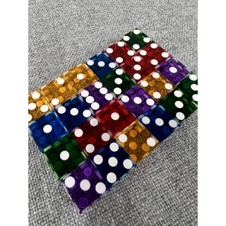 1 viên xí ngầu màu siêu đẹp có thể chơi dice stacking