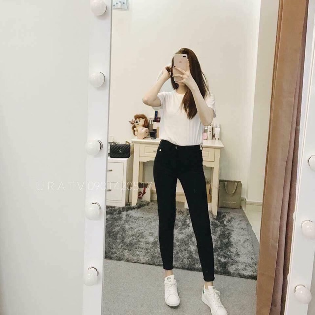 Quần skinny jean nữ đen trơn khoá cúc