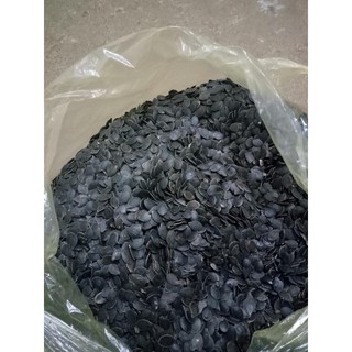 Hạt bí đen (chưa rang chín)
