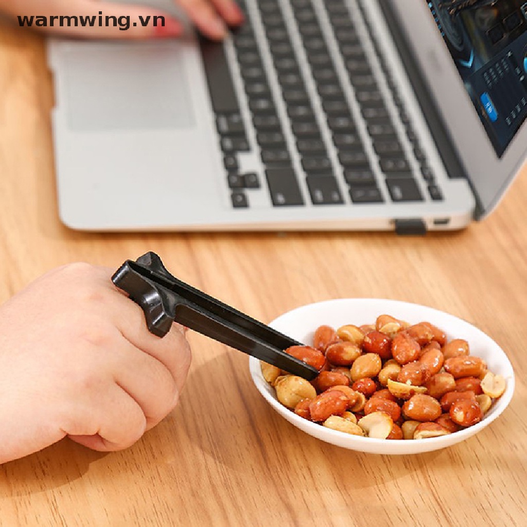 [warmwing] Giá Đỡ Đôi Đũa Ngón Tay Không Bẩn Chơi Game Lười Đồ Ăn Nhẹ