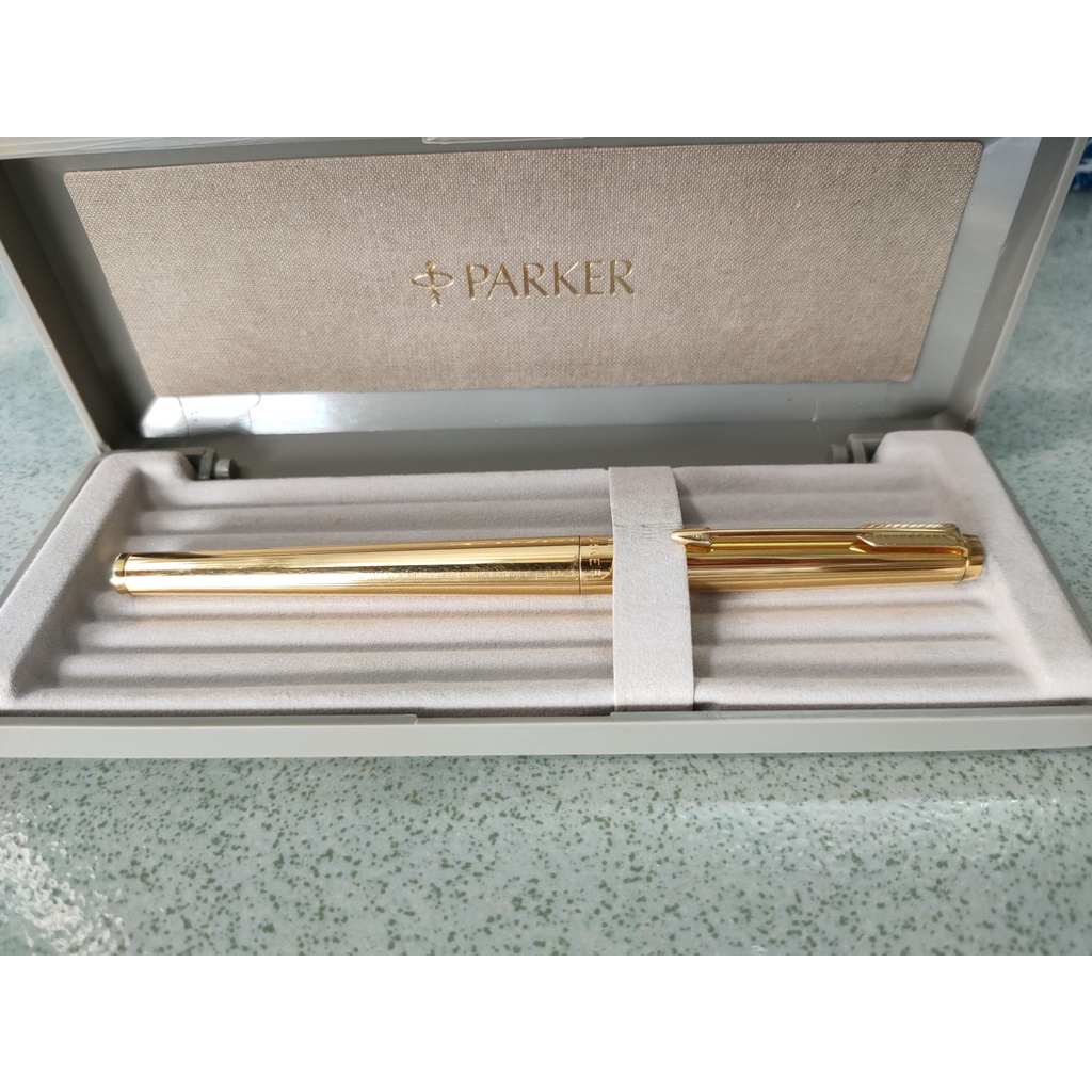 Bút Dạ Bi hiệu Parker