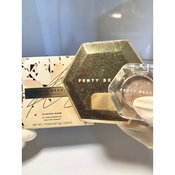 Phấn Bắt Sáng Fenty Beauty - Royal Icing