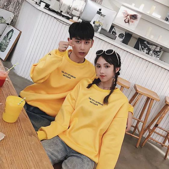 ÁO ĐÔI THU ĐÔNG NAM NỮ MÀU VÀNG