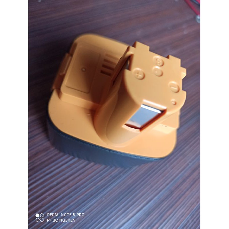 Vỏ pin thay thế national 12v để được 6cell