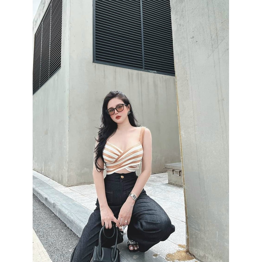Áo croptop nữ 2 dây gân chéo khoét ngực viền ngang 2 màu cực đẹp cho cô nàng năng động oa