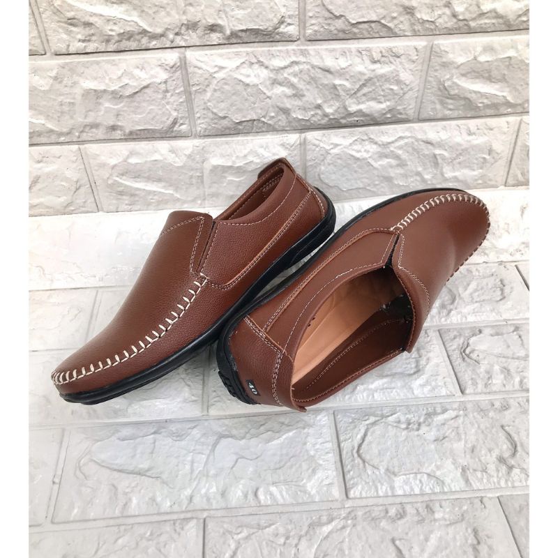 Giày lười nam đẹp,da mềm, mã GM04,màu vàng bò, đế khâu sẳn rất chắc chắn