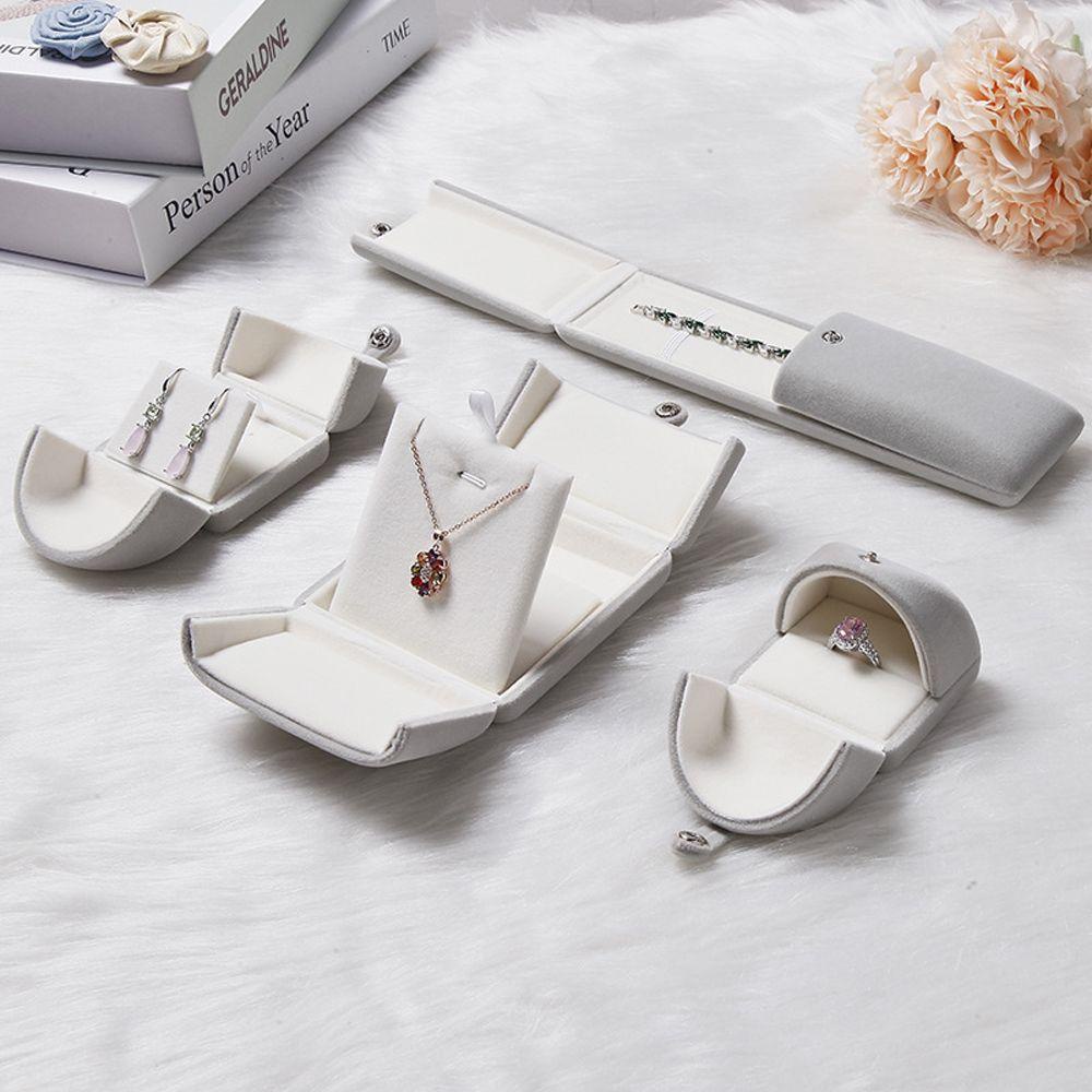 Hộp Đựng Trang Sức Bằng Nhung Màu Sắc Tươi Tắn