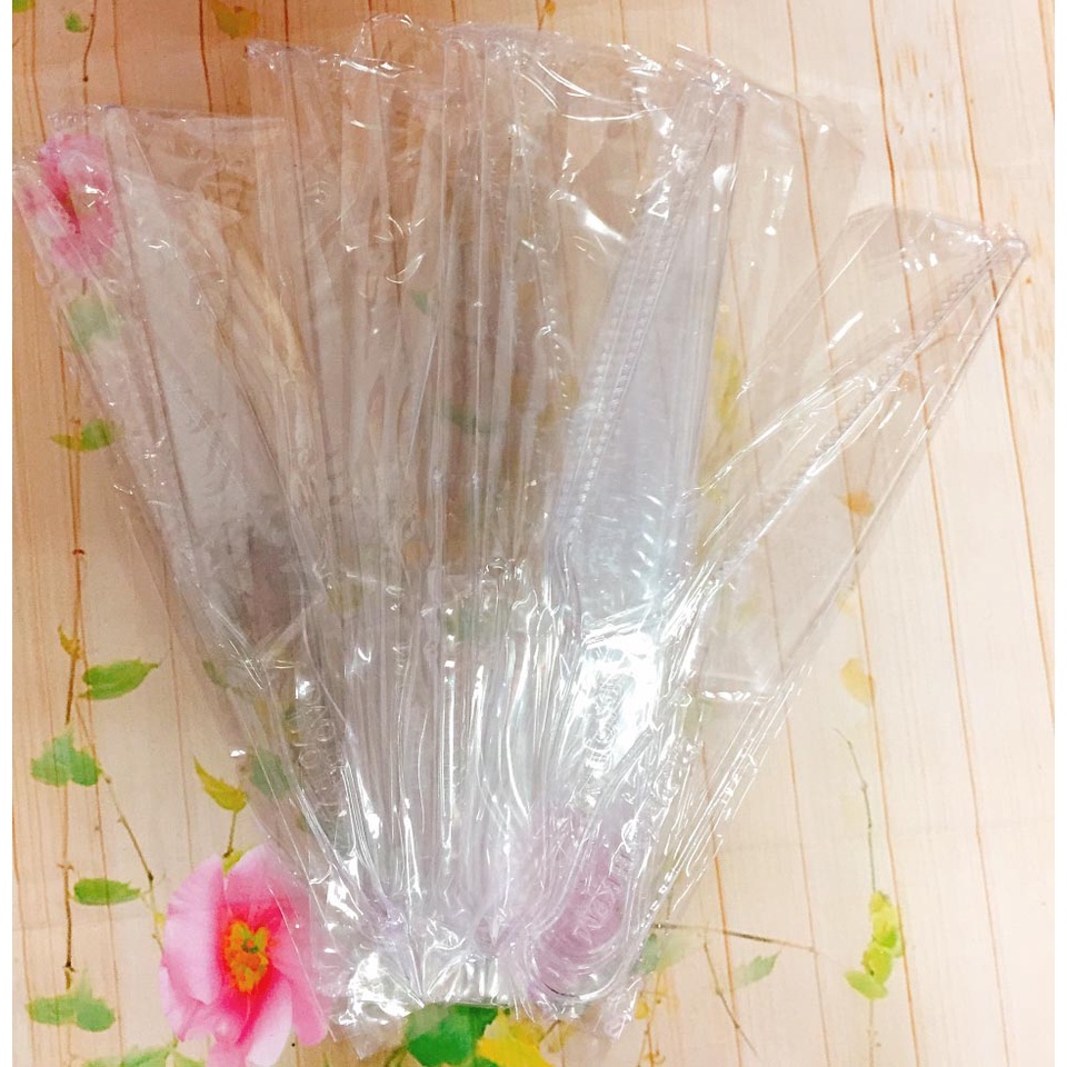 Bộ 100 Dao Nhựa Cắt Bánh Sinh Nhật