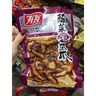 Chân gà Yuyu 180g combo 10 gói