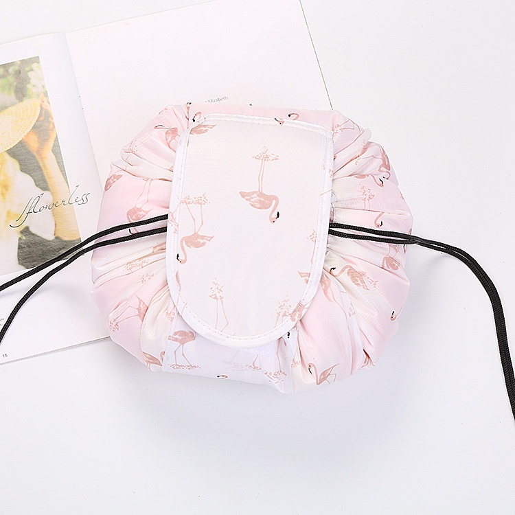 Túi Đựng Mỹ Phẩm Có Dây Rút Tiện Dụng Khi Đi Ra Ngoài Có Thể Làm Phông Chụp Mỹ Phẩm Tại Nhà