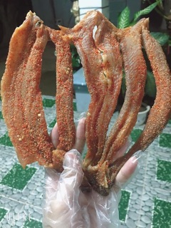 Khô cá lóc đồng nhà làm