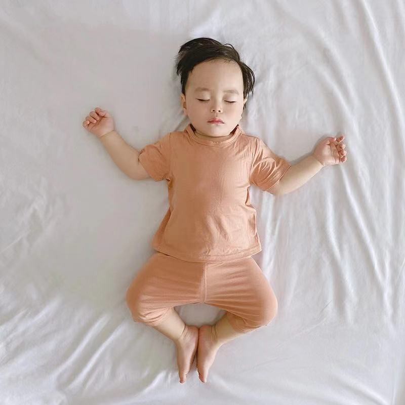 Bộ cotton trơn cho bé trai chất cotton 4c thấm hút mồ hôi BCTL