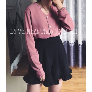 Áo cổ V neck bèo .