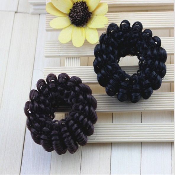 combo 10 cột tóc nhung màu đen + 10 cộc búi tóc. giá 78k/20 cái. hàng đẹp. và luôn có sẵn. thích hợp xài hàng ngày nhe c