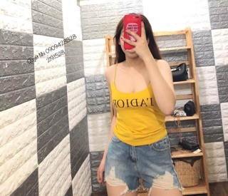 Áo hai dây có mút ngực