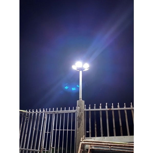 Đèn Sân Vườn Năng Lượng Mặt Trời 500W ánh Sáng Vàng Cao Cấp Siêu Sáng, 10 Khoang, pin 30.000 mah, BH đến 2 năm