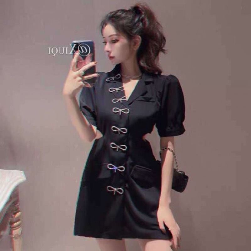 Đẩm giả vest siêu rẻ.