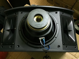 Loa JBL ks310