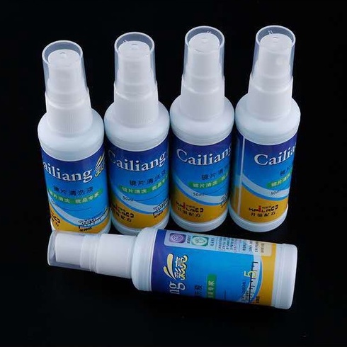 Chai Nước Xịt  Lau Kính Mắt - Lau Màn Hình Điện Thoại Chuyên Dụng 50ML