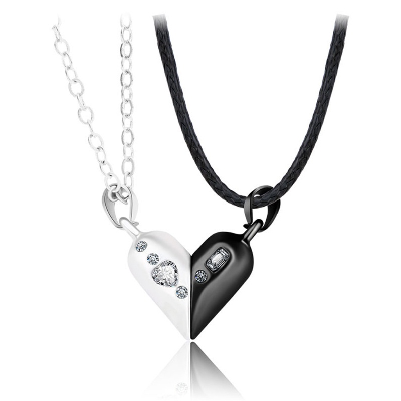 Set 2 Vòng cổ Mặt Trái Tim Có Nam Châm Cho Cặp Đôi