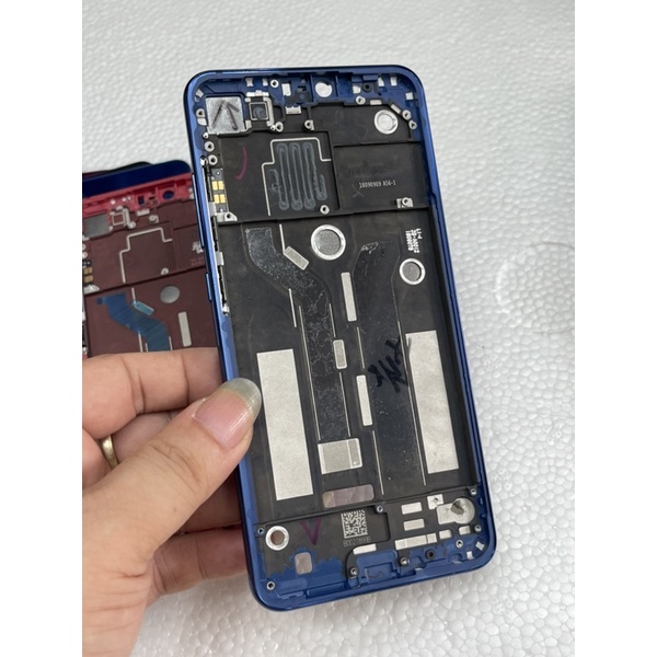 Vỏ xiaomi mi 8 lite zin cty / bộ vỏ xiaomi mi 8 lite