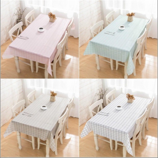 Khăn Trải Bàn Caro (137x137cm) Màu Ngẫu Nhiên