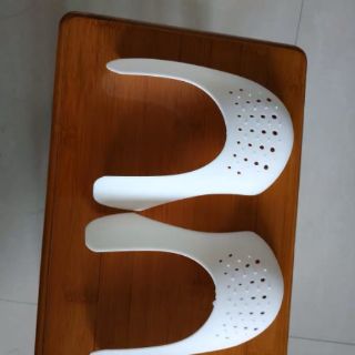 Khiên bảo vệ mũi giày