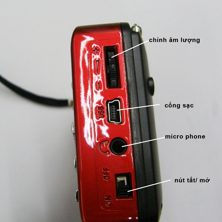 máy nghe đài FM hỗ trợ khe cắm thẻ nhớ và cổng usb, dùng để nghe pháp CARAVEN CR16