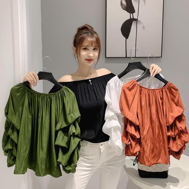 Áo kiểu tay phồng trễ vai form rộng thời trang