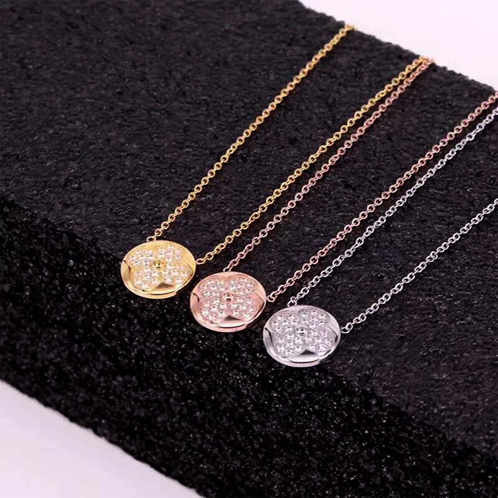 Dây chuyền nữ titan cao cấp hoa L V đính đá siêu đẹp, bền màu, chuẩn thời trang