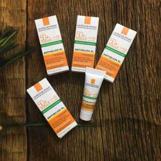 Sample kem chống nắng La roche posay