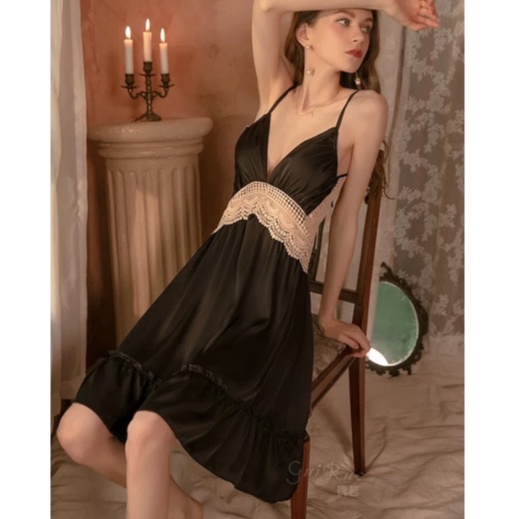 ❣️ Váy ngủ lụa 2 dây dáng dài hở lưng gợi cảm có mút ngực freesize màu đen/ trắng/ đỏ SN19