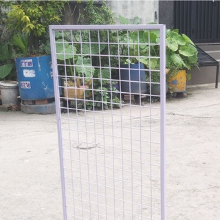Lưới sắt vuông có khung bao kích thước 50x100 cm