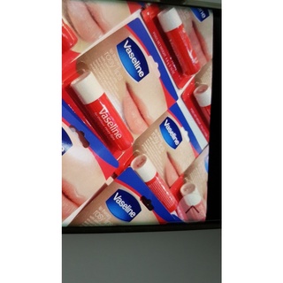 Son Dưỡng Môi Dạng Thỏi Vaseline Lip Therapy 4.8g