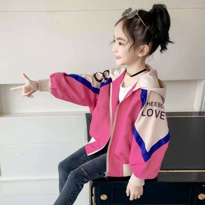 Áo khoác có mũ trùm phối màu sắc tương phản thời trang mùa thu cho bé gái