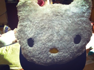 Gối bông hello kitty