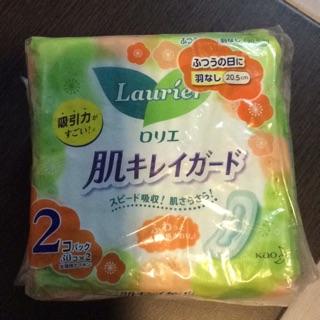 Set 2 bịch băng vệ sinh Laurie không cánh