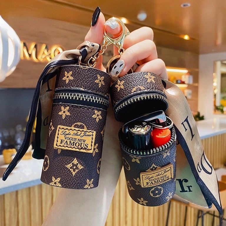 Túi đựng son môi mini bằng da buộc khăn lụa có móc khoá thời trang