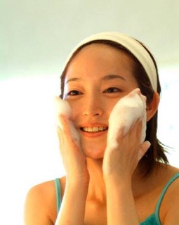 Sữa rữa mặt Collagen Nhật