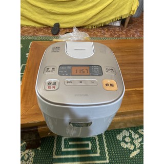 Nồi cơm điện mâm nhiệt Nhật bãi Iris Ohyama 1.0L RC-MA50-W