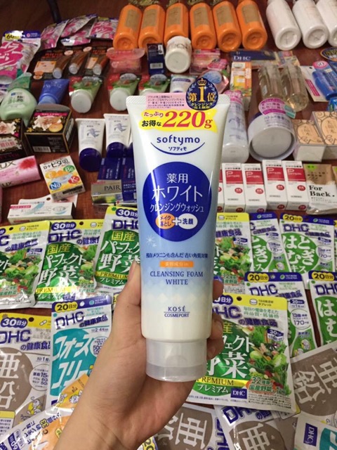 Sữa rửa mặt Kose Softymo Nhật Bản 220g