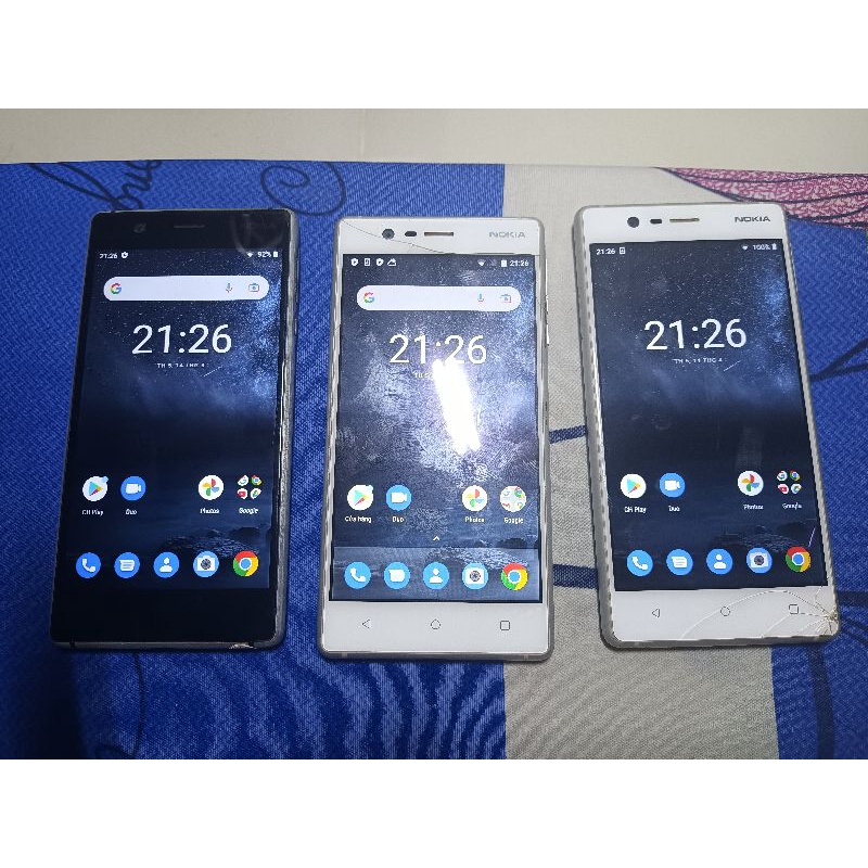 Điện thoại Nokia 3 nứt kính
