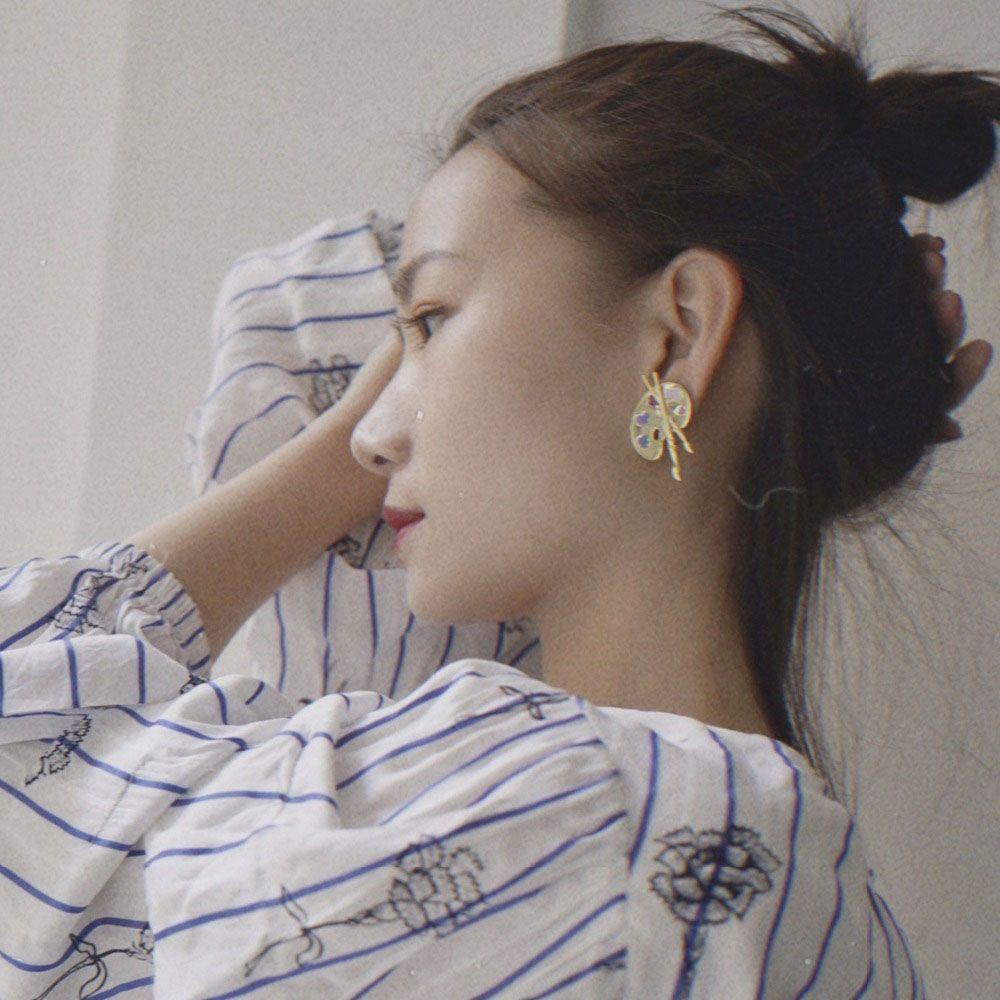 Bông Tai Hình Bảng Họa Sĩ Độc Đáo Thời Trang Cho Nữ