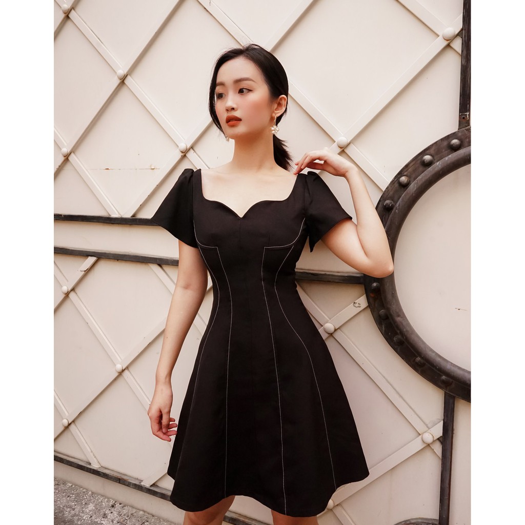 AMBER - Đầm cổ tim Koche