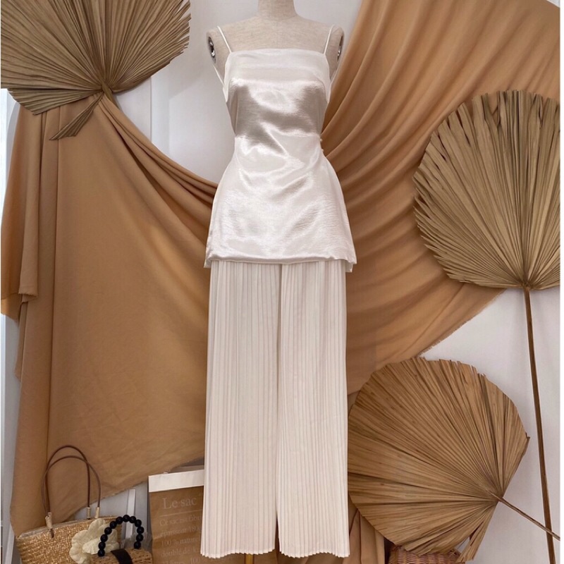 Áo lụa nhũ 2 dây hở lưng sang chảnh có 4 màu có size