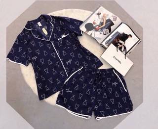 Bộ pyjama lụa đùi mặc nhà